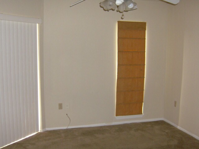 Foto del edificio - PALM LAKE VILLAS