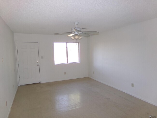 Foto del edificio - 2812 W 28th Pl