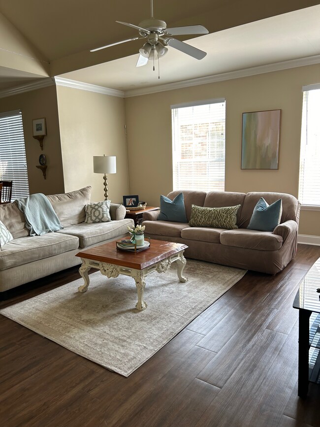Living Room - 4441 Burbank Dr