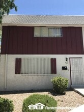 Building Photo - 661 Greenbriar Townhouse Way