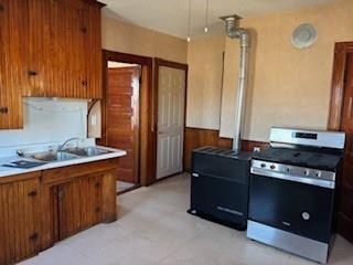 Foto del edificio - 118 Hebert Ave