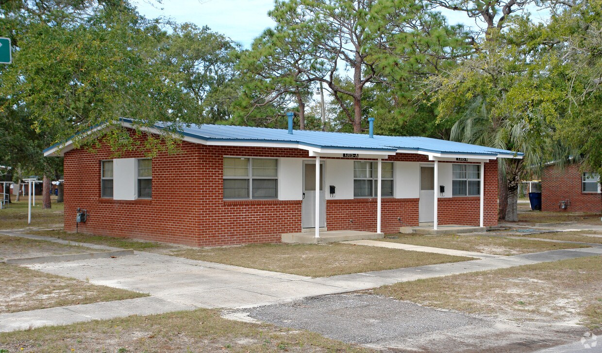 Foto principal - Oakland Garden Apartments