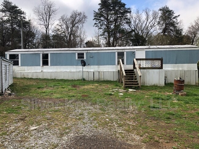 Building Photo - 610 Old Slag Rd