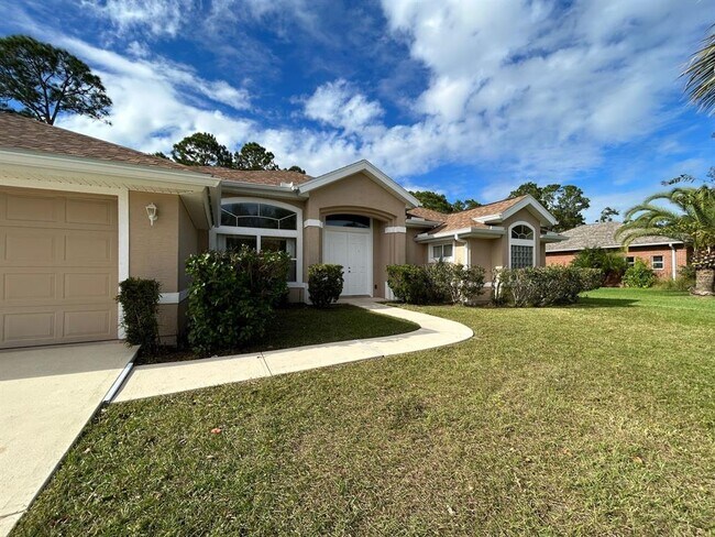 Building Photo - 129 Brittany Ln