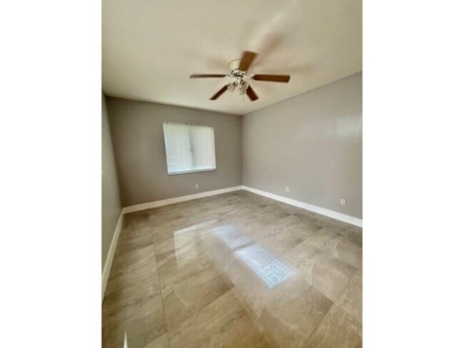 Foto del edificio - 2 Bedroom 2 Bath Apartments! Multiple Unit...