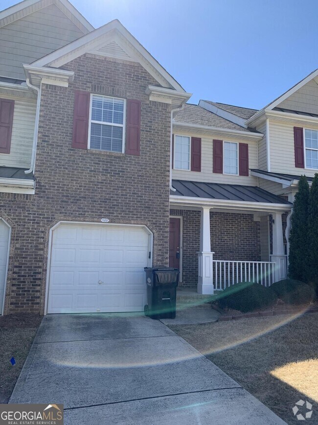 Fox Creek Townhomes Apartments for Rent with a Living Room Woodstock