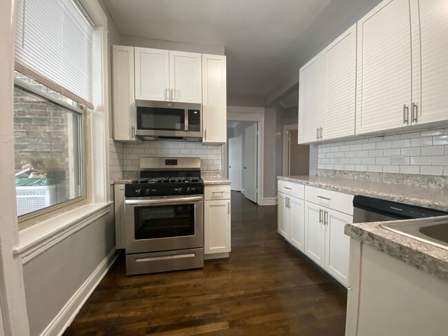 1222 Rosemont 4 bedroom - The Rosemont