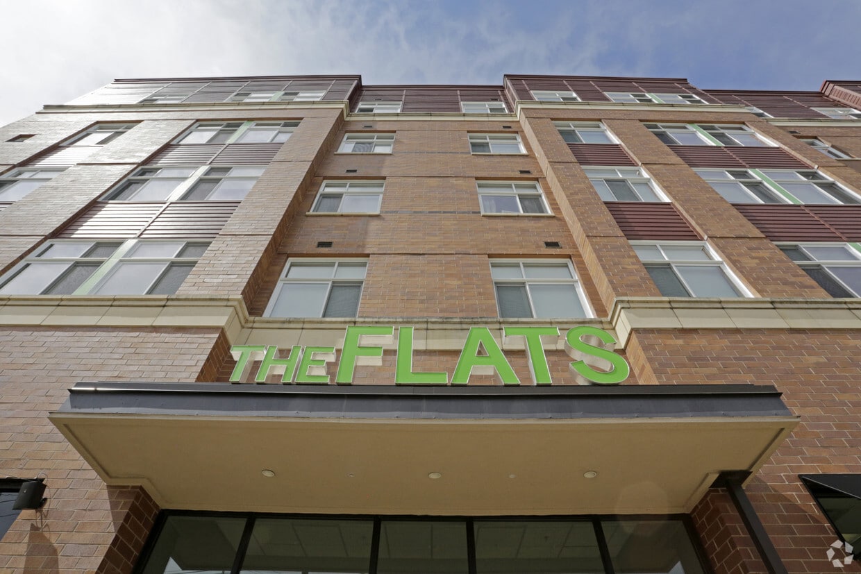 Primary Photo - The Flats