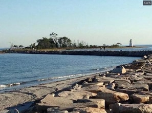 Building Photo - 281 Broad St