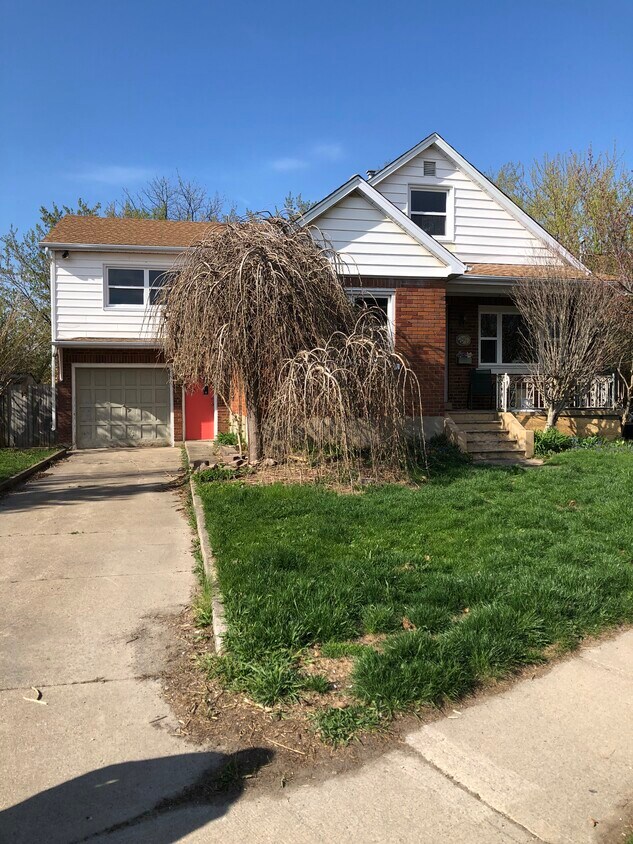 Photo principale - 397 Carlton St