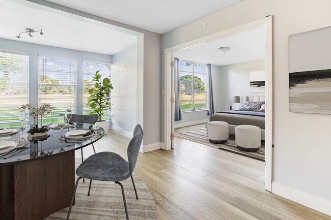 Building Photo - 2651 S Course Dr