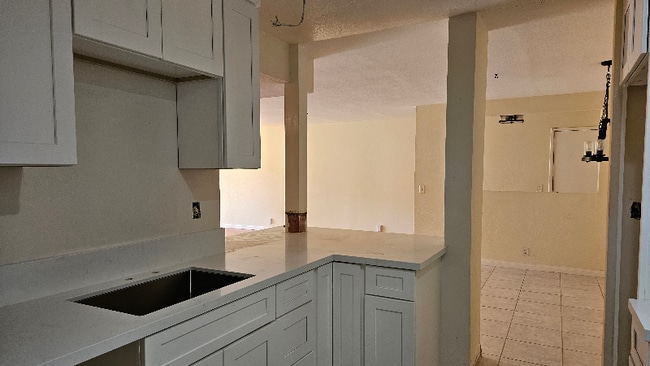 Building Photo - 2639 Pirineos Way