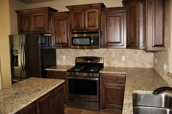 Foto del edificio - 12101 Williamson Farms Blvd