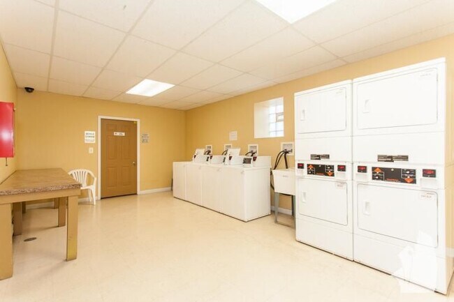 Foto del edificio - 6401 N Sheridan Rd