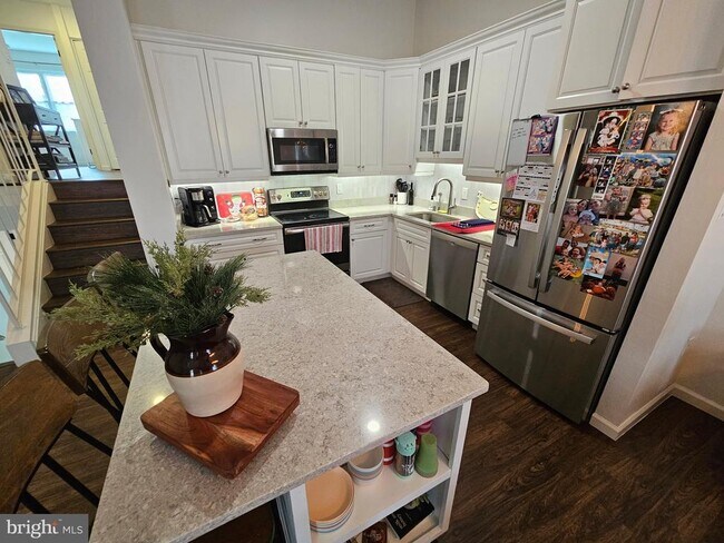 Foto del edificio - 5909 Wood Sorrels Ct