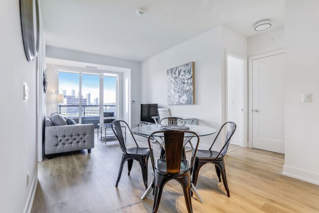 Building Photo - 6 Adra villaway