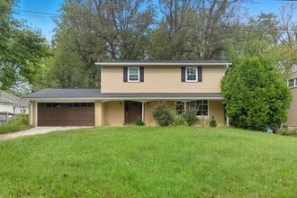 Building Photo - 13314 Vanessa Ave