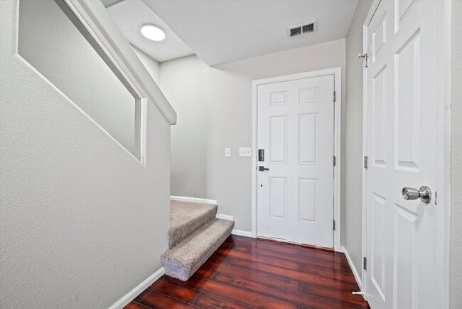 Building Photo - 21459 Randolph Pl