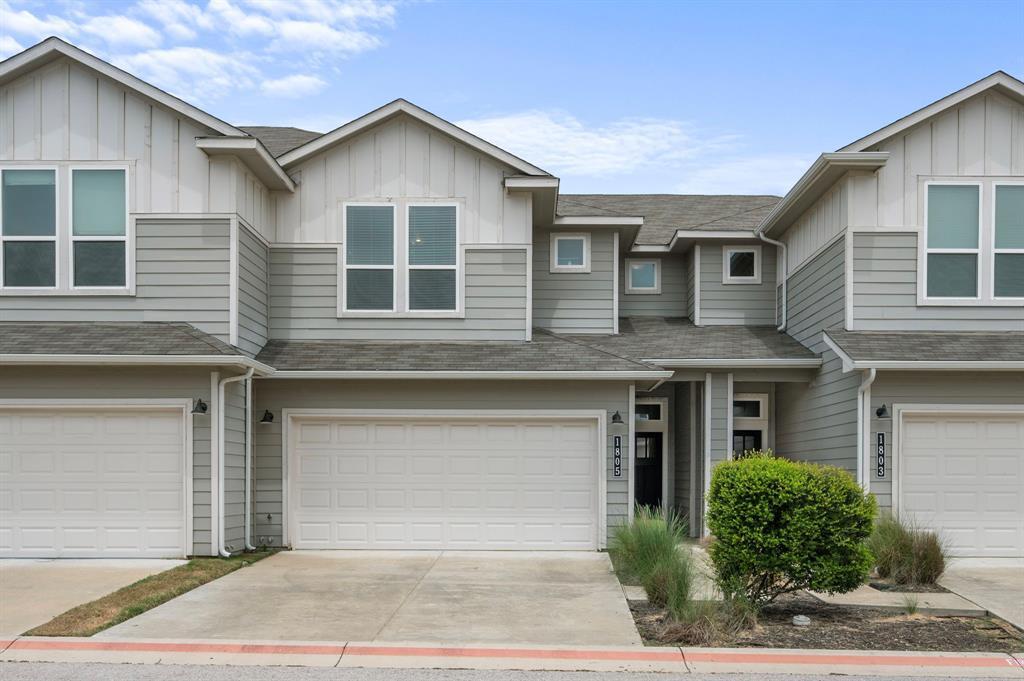 Foto principal - 1805 Roseburg Dr