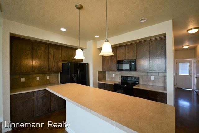 Foto del edificio - 3 br, 2.5 bath House - 2328 Verna Lee Blvd