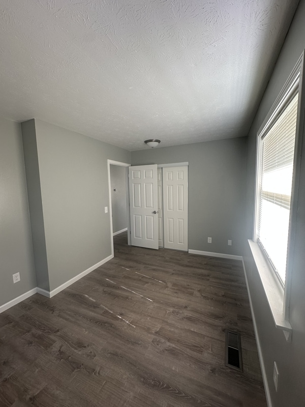 Building Photo - 186 Bernower Ave SW