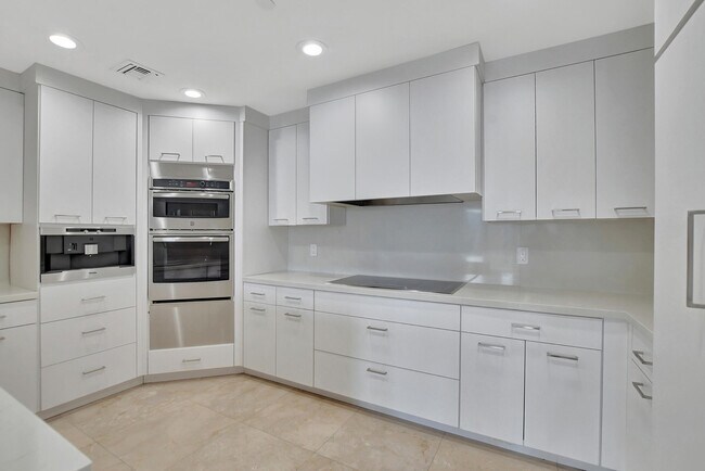 Foto del edificio - 200 E Palmetto Park Rd