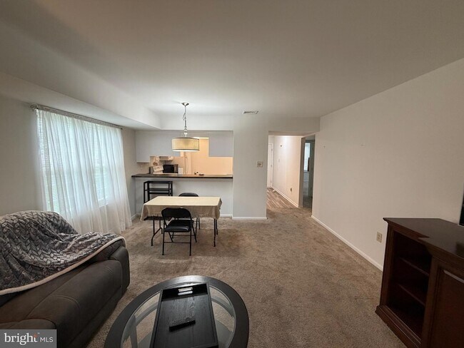 Foto del edificio - 106 Pinewood Dr