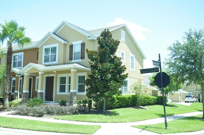 Building Photo - 10163 Hartford Maroon Rd