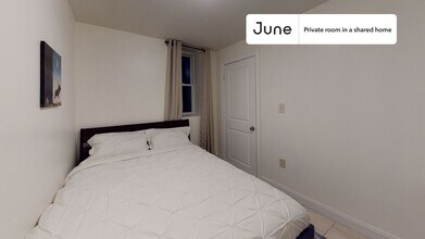 Building Photo - Room in Shared 4 bed/2 bath home