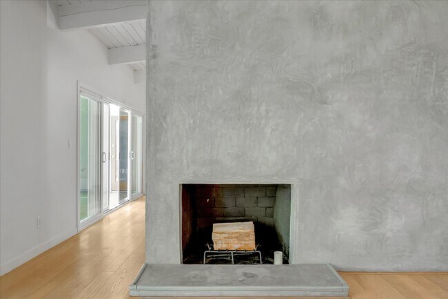 Foto del edificio - 24216 Calvert St