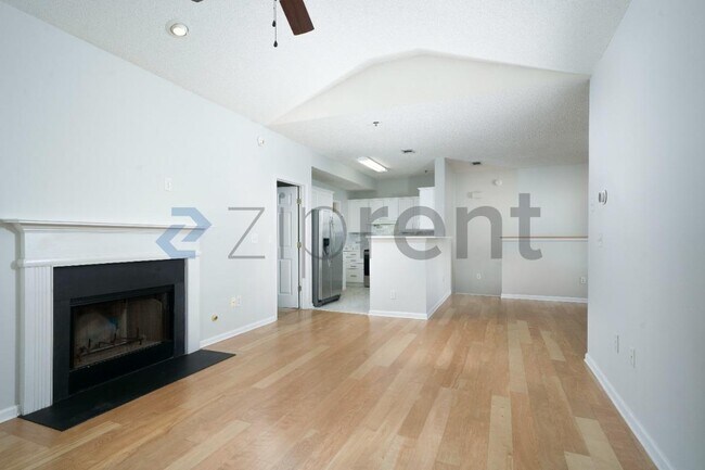 Foto del edificio - 603 Spring Heights Ln