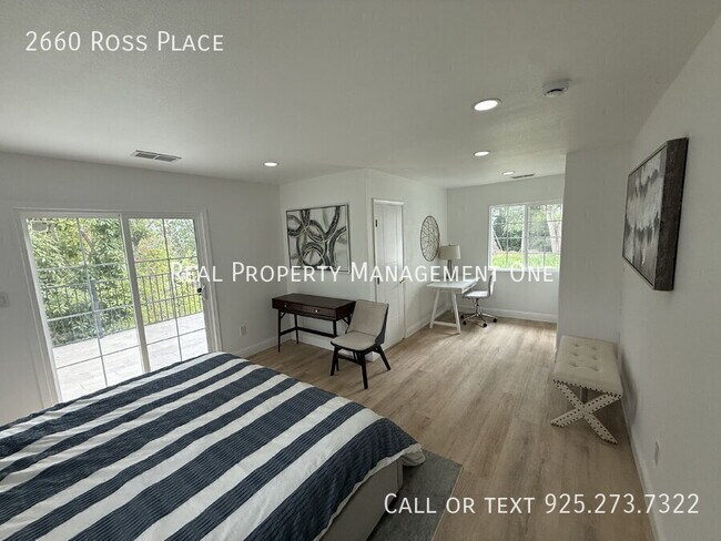 Foto del edificio - 2660 Ross Pl