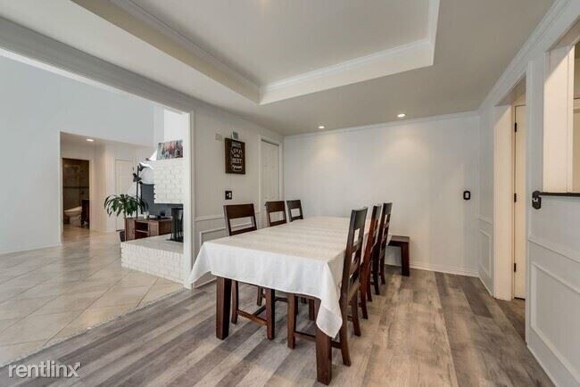 Building Photo - 3 br, 3 bath House - 17025 Knots Lndg
