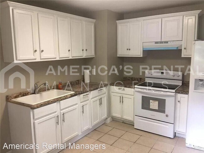 Building Photo - 3 br, 1 bath House - 160 Beckview Drive