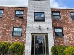 Building Photo - 21 Myrtle St