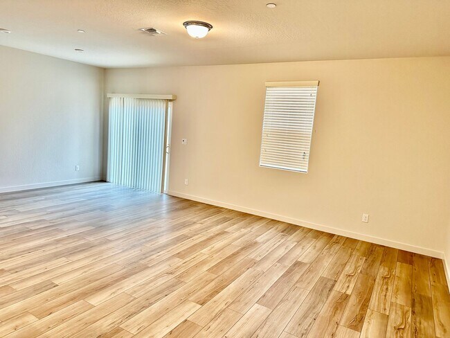 Foto del edificio - Lovely 3/2 Century Home In Madera