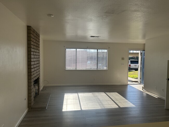 Foto del edificio - 1808 Colorado Ave