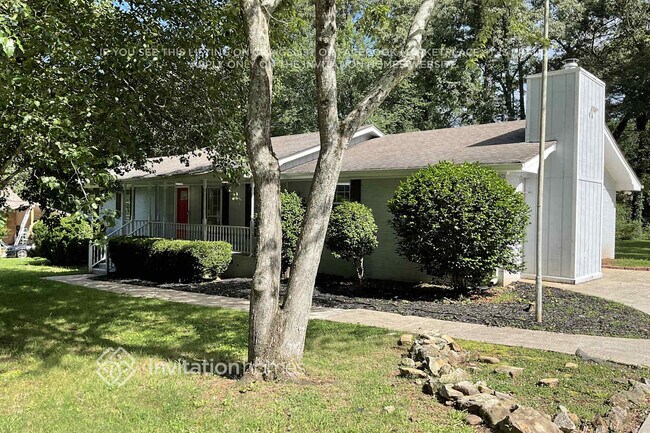 Building Photo - 70 Hickory Dr