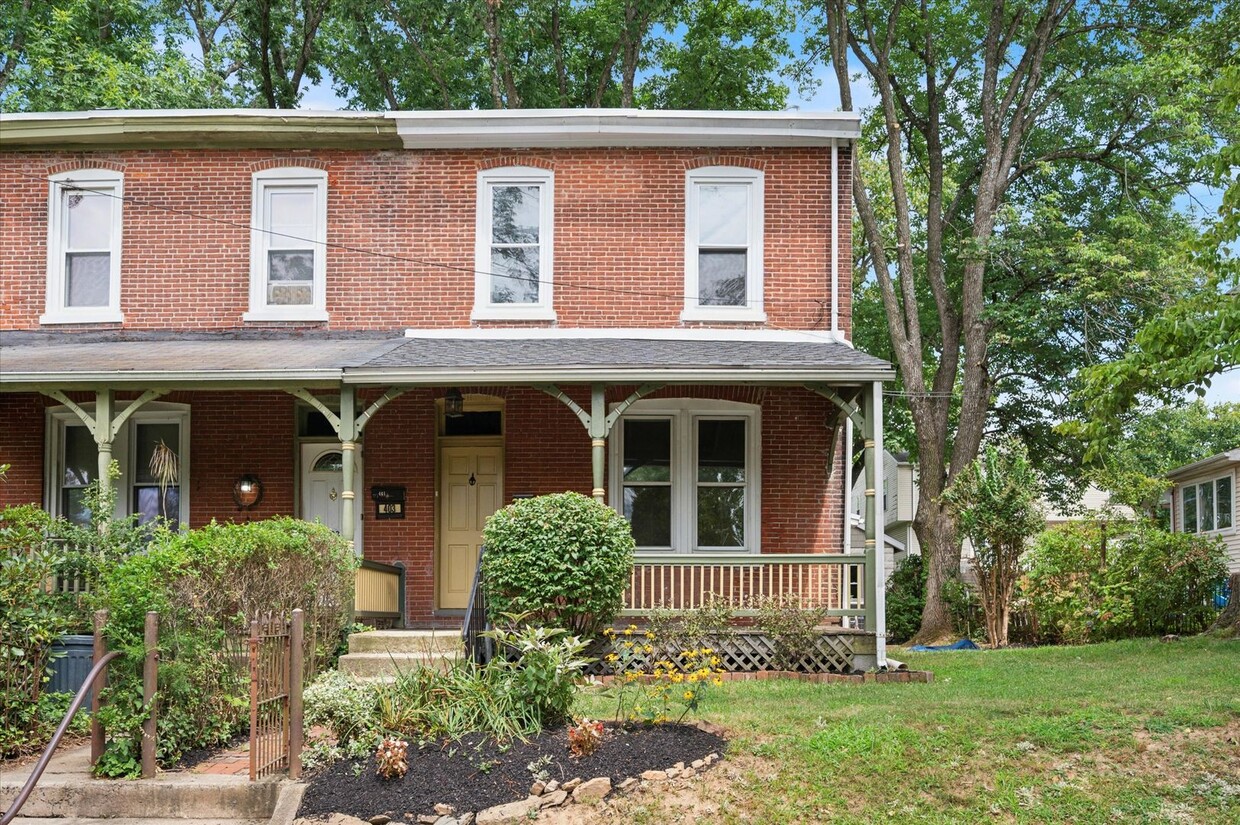 Primary Photo - Lovely 3 bedroom 1.5 bath home available i...