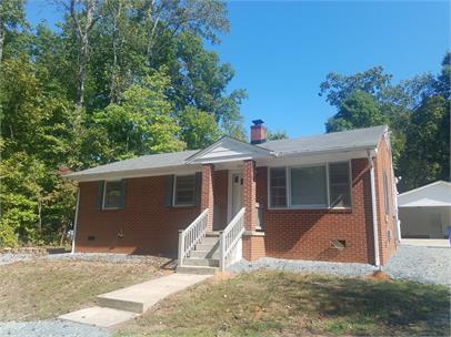 Foto principal - 806 N Fir Ave