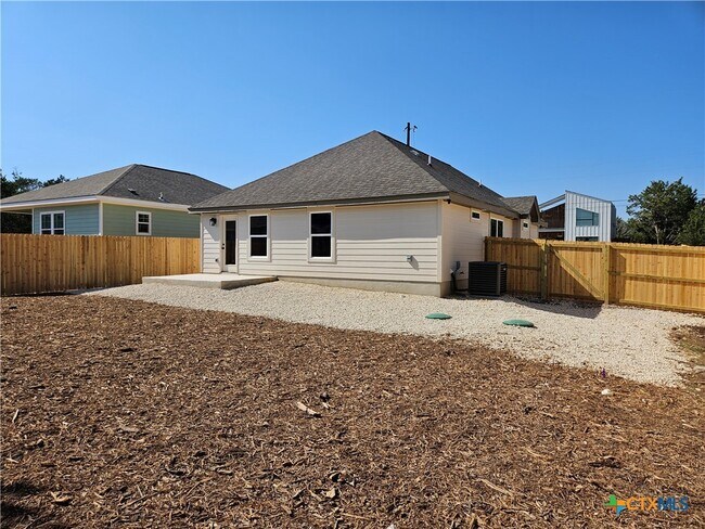 Building Photo - 1746 Blueridge Dr