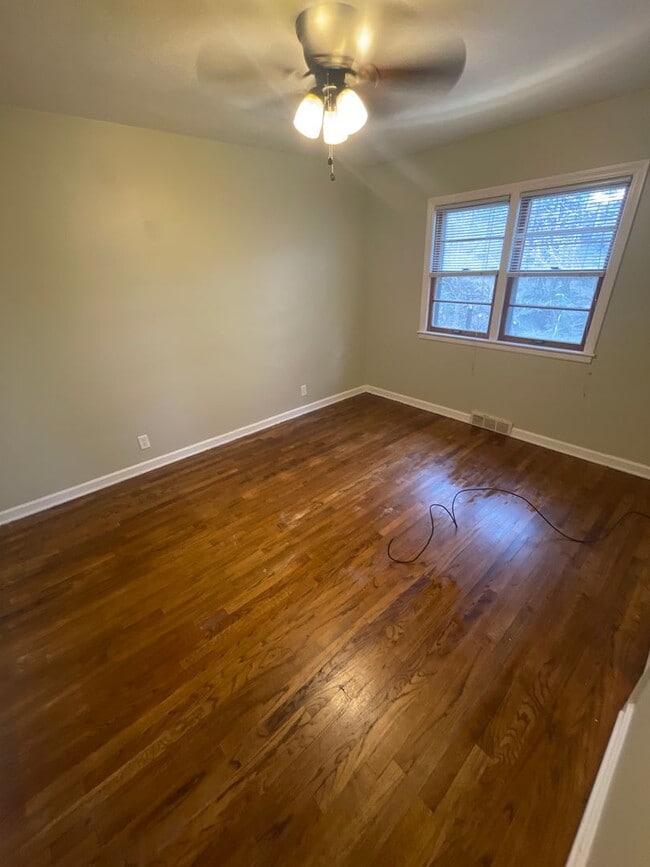 Building Photo - 6013-6015 Birch St