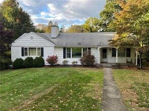 Building Photo - 129 Buttonball Rd