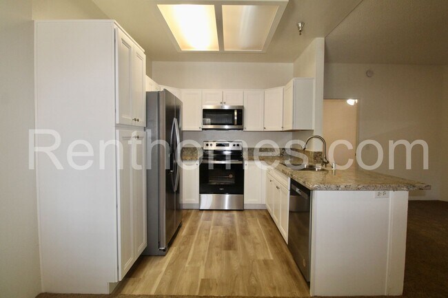 Building Photo - Rancho Bernardo, 17161 Alva Rd #1516 - AC,...