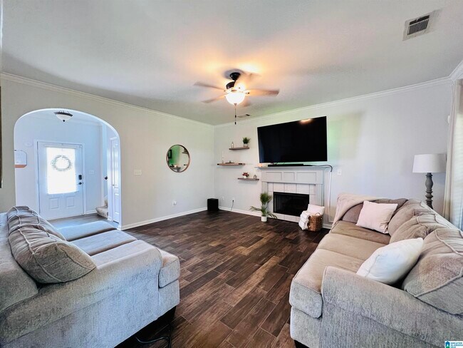 Foto del edificio - 6208 Letson Farms Dr