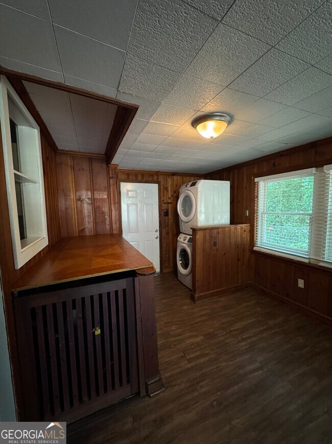 Foto del edificio - 1980 S Lumpkin St