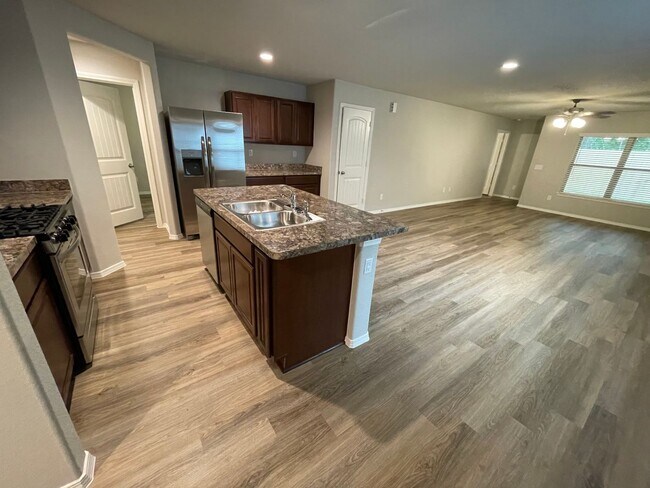 Building Photo - *MARCH MADNESS SAVINGS!* Three Bedroom | T...