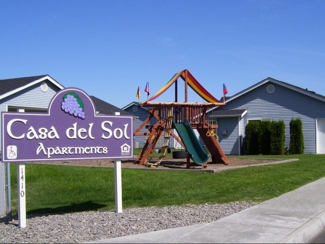 Primary Photo - Casa Del Sol Apartments