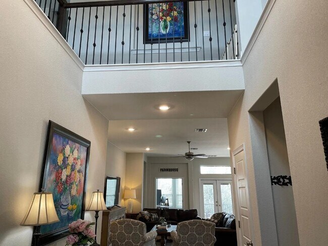 Foto del edificio - 412 Fair Oaks Dr