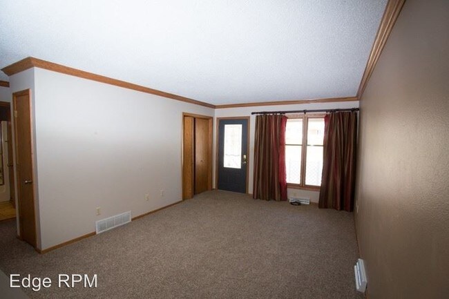 Building Photo - 274-274 S Hackett Rd